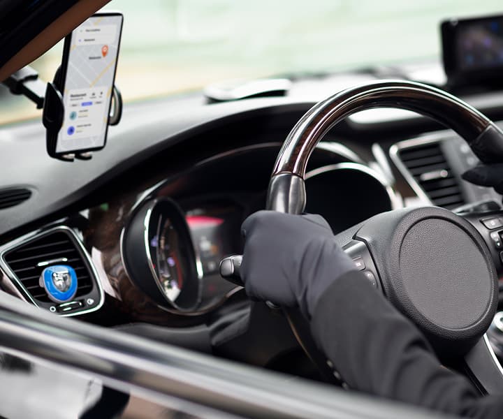 img-of-taxi-steering-wheel